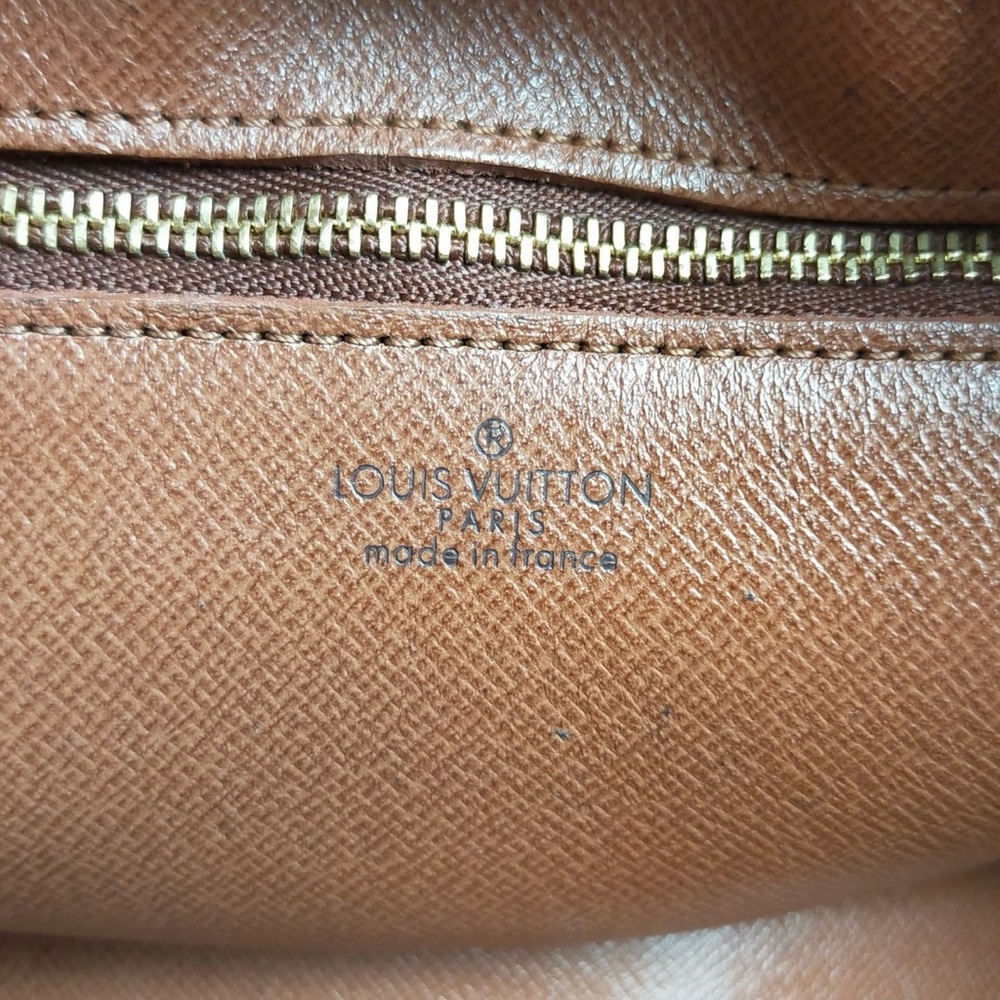 Louis Vuitton Marly Dragonne Clutch - Picture 5 of 5